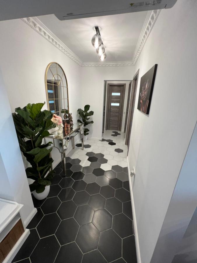 Apartment Lnb Tomis Constanta