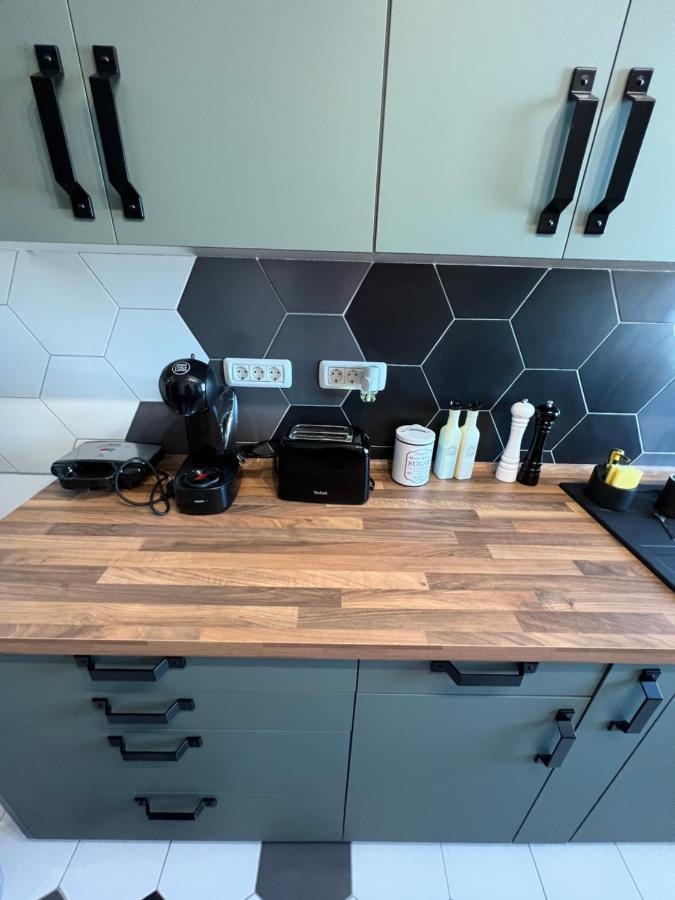Apartment Lnb Tomis *